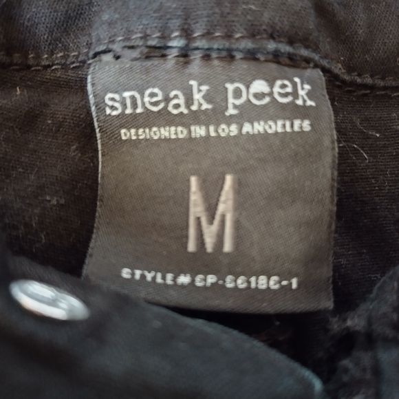 SNEAK PEAK LOS ANGELES| BLACK MID RISE BUTTON FLY SHORTS SIZE MEDIUM - Picture 6 of 7